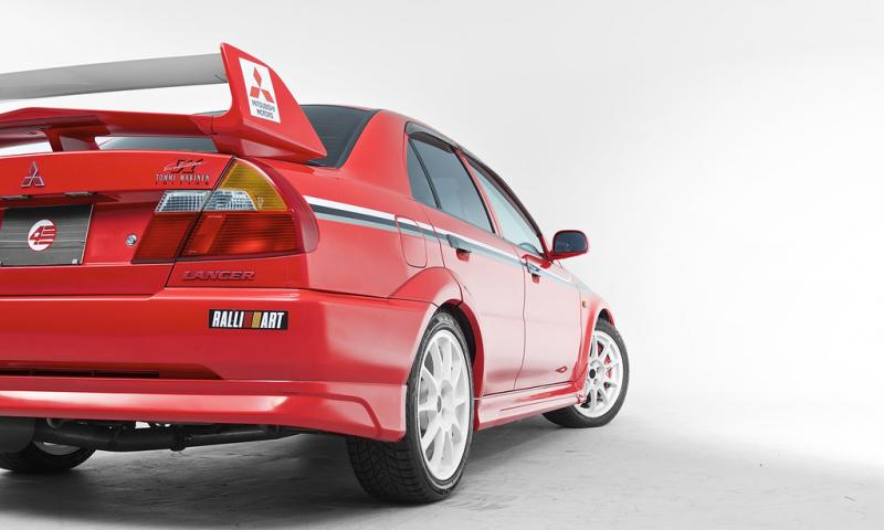 Какие секреты хранит легендарный Mitsubishi Lancer Evolution 1: автомобиль, ставший культовым